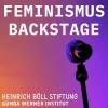 Mikrofon vor rot-ins-lila-changierenden Hintergrund, Text "Feminismus Backstage - Gunda-Werner-Institut"